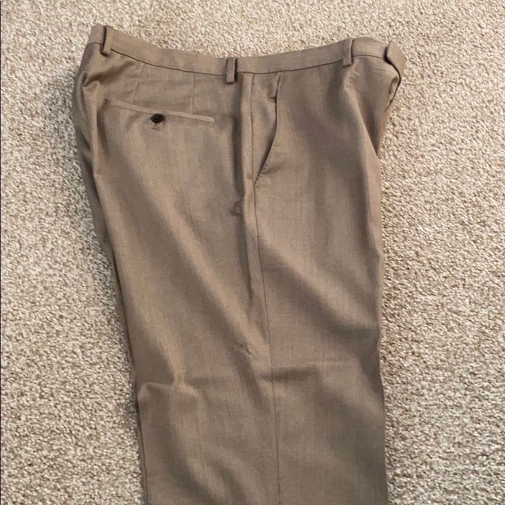 Men’s Hugo Boss dress pants Tan 36R